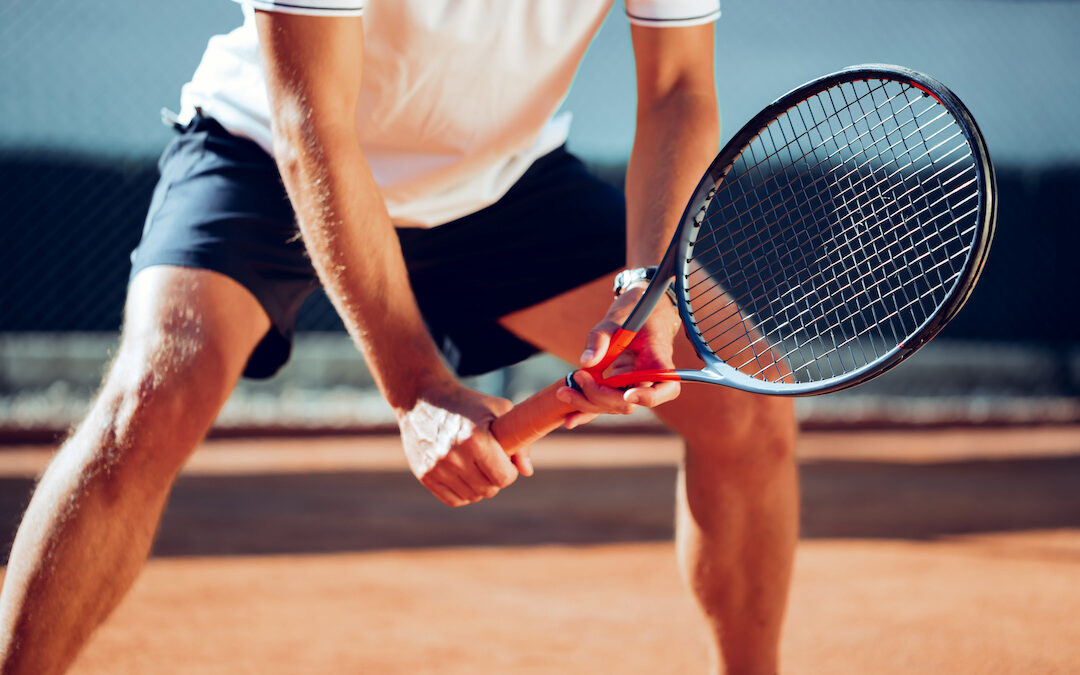 Como prevenir e tratar o cotovelo do tenista: entendendo a epicondilite lateral.
